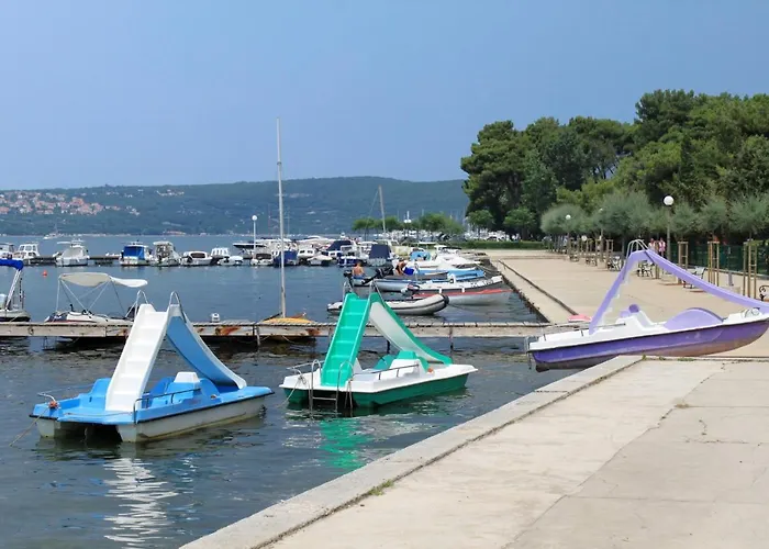 Apartment With Parking Space Punat, Krk - 19318 Punat