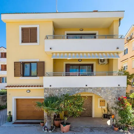 Apartment With A Parking Space Punat, Krk - 19318 Punat