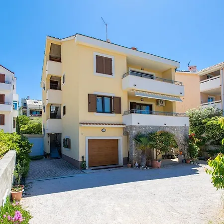 Appartement With Parking Space Punat, Krk - 19318